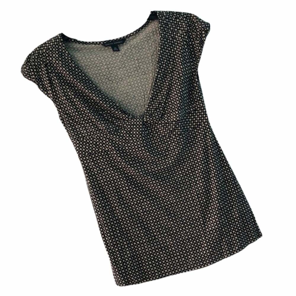 Banana Republic Brown Tan V Neck Neutral Circle Pattern Blouse E16